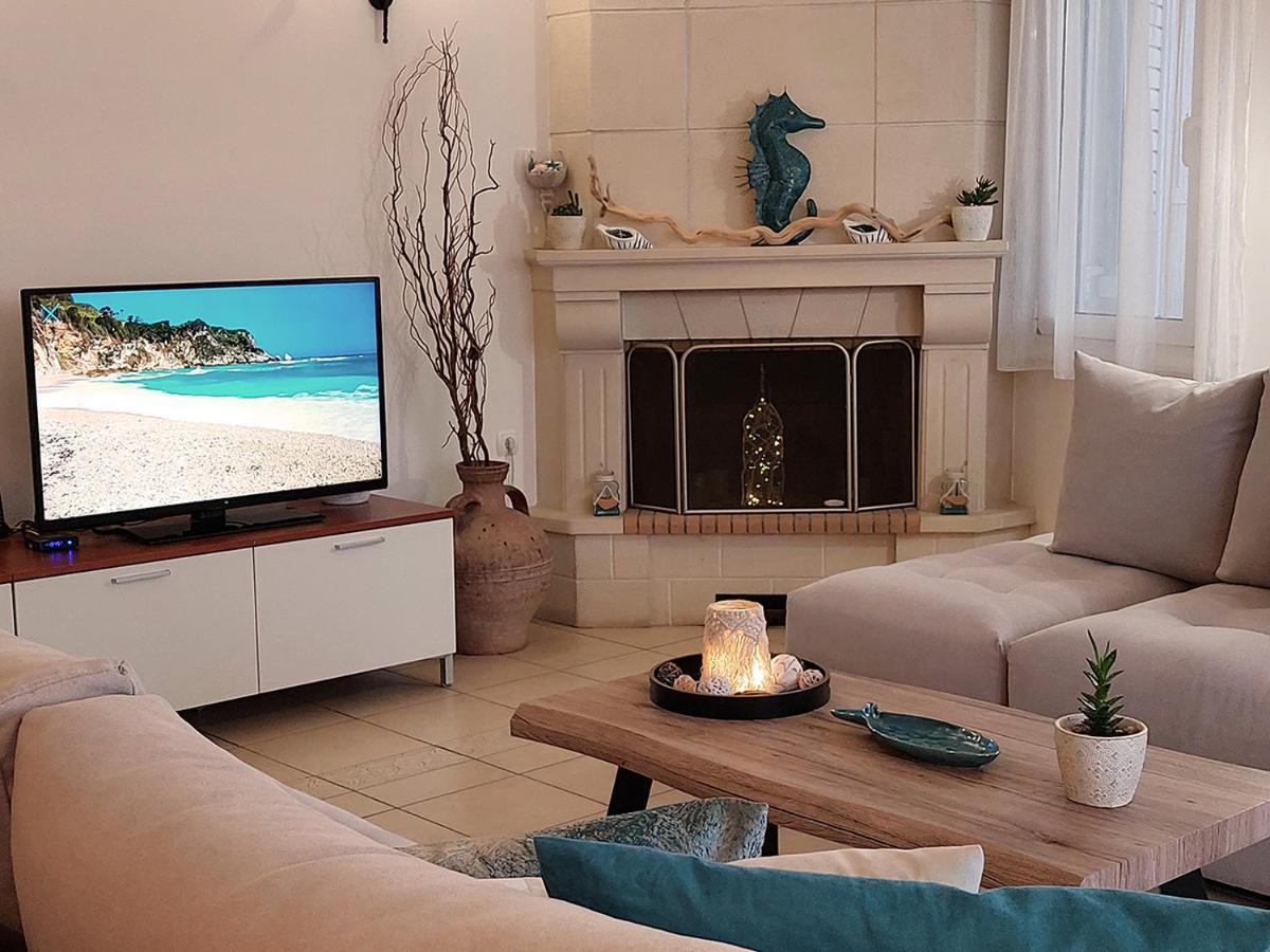 Amazing Beachfront Apartment In Hersonissos Eksteriør bilde