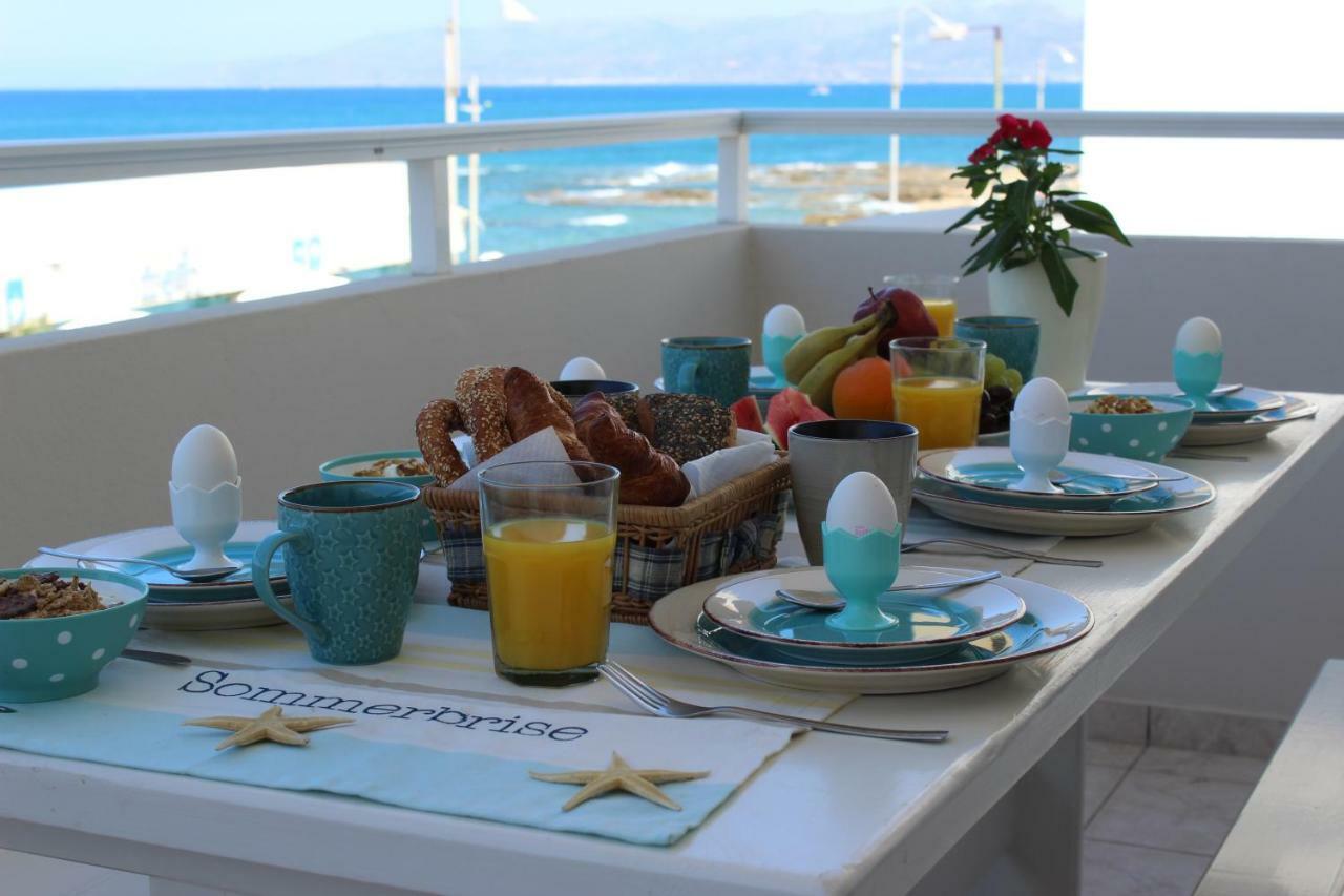 Amazing Beachfront Apartment In Hersonissos Eksteriør bilde