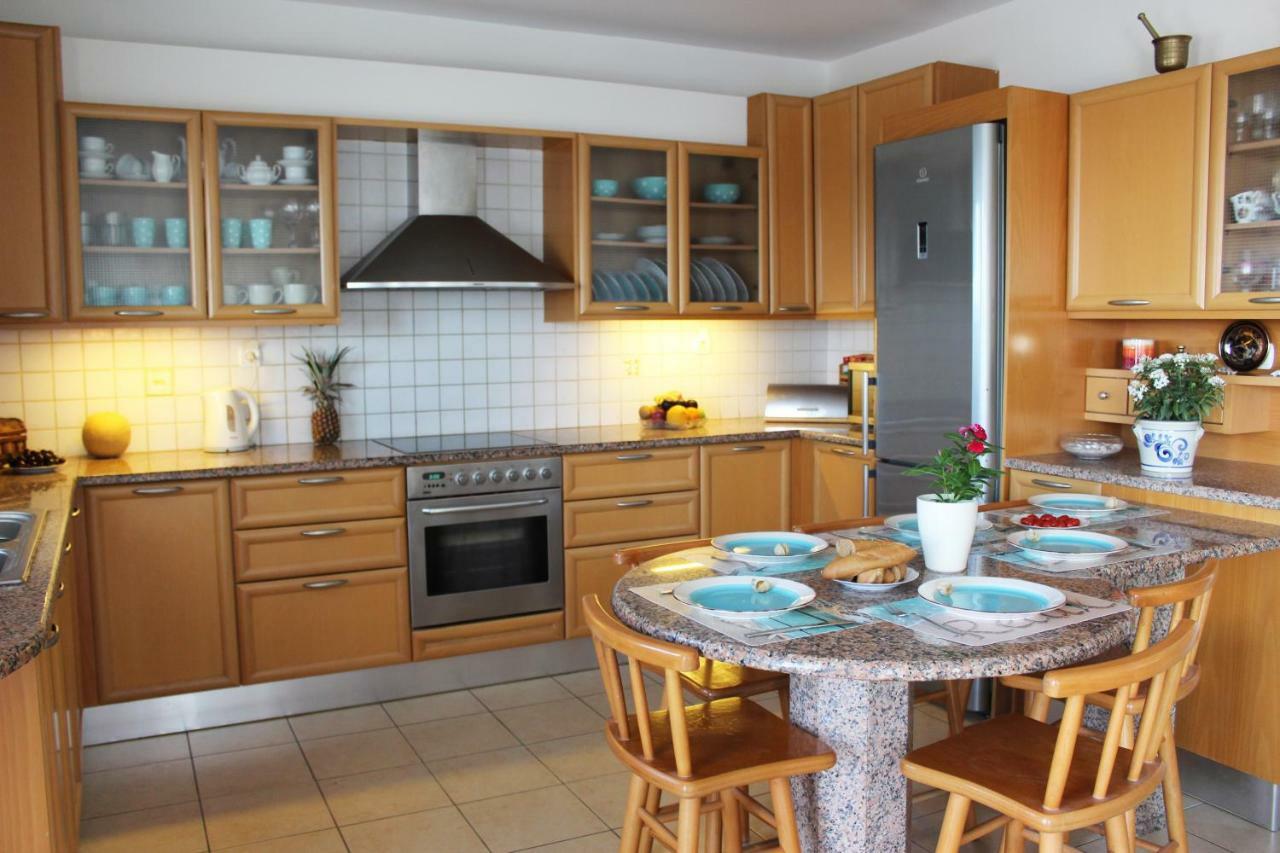 Amazing Beachfront Apartment In Hersonissos Eksteriør bilde